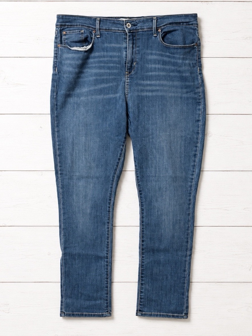 Signature by Levi Strauss Women’s 18 Mid Rise Slim Jeans W34 L30 Stretch Blue